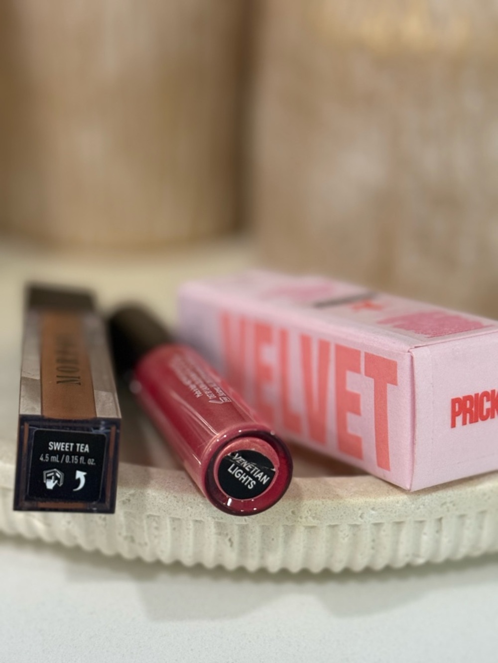 Makeup Bundle $120 Retail Value - Picture 9 of 10